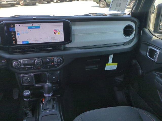 new 2025 Jeep Wrangler car, priced at $41,649