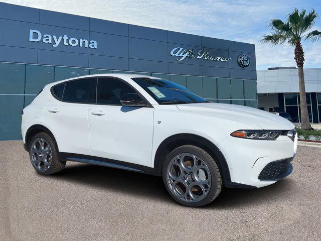 new 2024 Alfa Romeo Tonale car, priced at $50,292