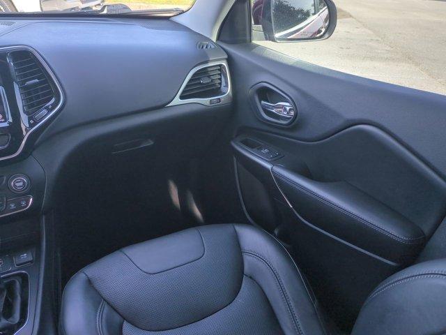 used 2019 Jeep Cherokee car, priced at $17,389