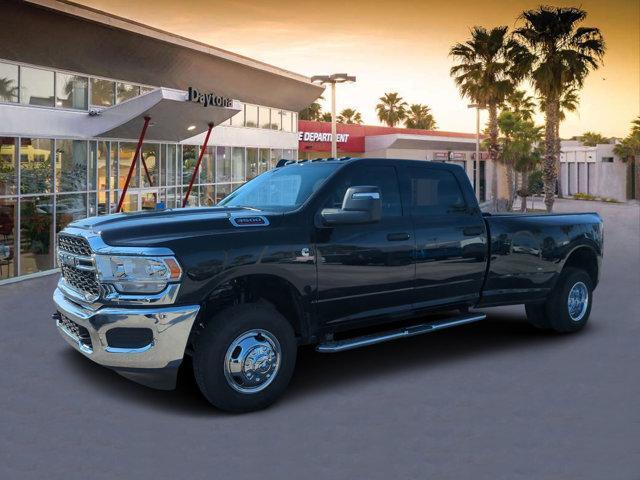 new 2024 Ram 3500 car, priced at $65,962