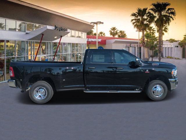 new 2024 Ram 3500 car, priced at $65,962