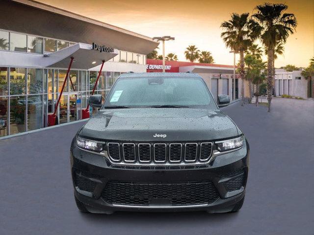 new 2025 Jeep Grand Cherokee car, priced at $39,524