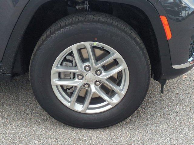 new 2025 Jeep Grand Cherokee L car, priced at $41,234
