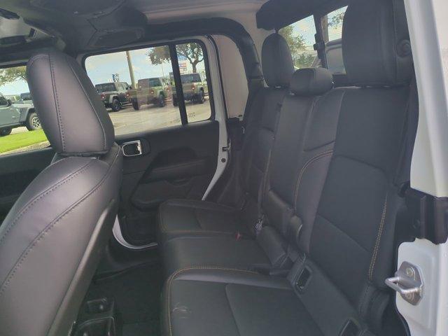 new 2025 Jeep Gladiator car, priced at $48,024