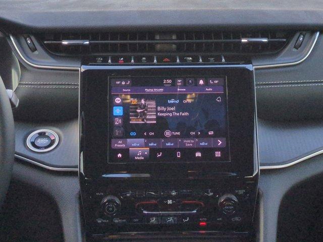 new 2025 Jeep Grand Cherokee car, priced at $42,384