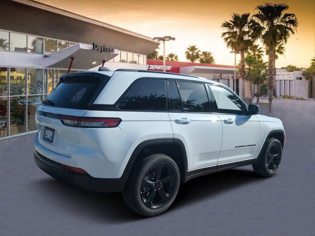 new 2025 Jeep Grand Cherokee car, priced at $42,890