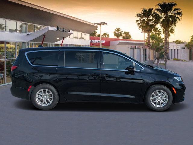 new 2025 Chrysler Pacifica car, priced at $39,431