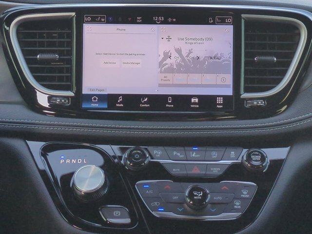 new 2025 Chrysler Pacifica car, priced at $39,431