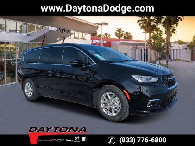 new 2025 Chrysler Pacifica car, priced at $41,137