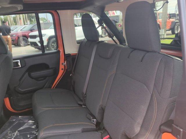 new 2025 Jeep Wrangler car, priced at $41,033