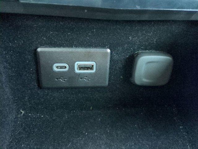 used 2024 Cadillac XT4 car, priced at $33,000