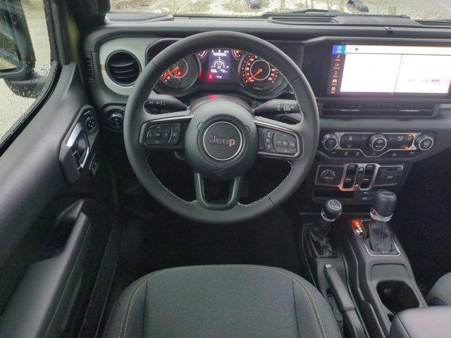 new 2025 Jeep Gladiator car, priced at $46,697