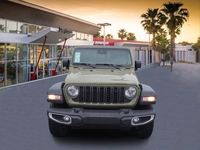 new 2025 Jeep Gladiator car, priced at $46,697