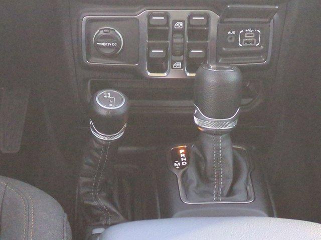 new 2025 Jeep Wrangler car, priced at $45,254