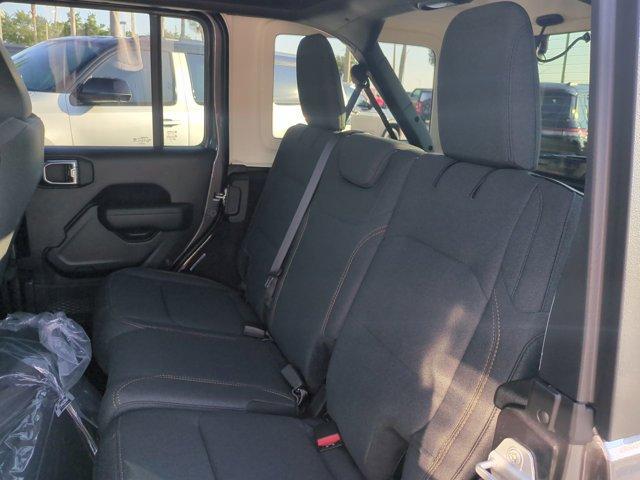 new 2025 Jeep Wrangler car, priced at $45,254