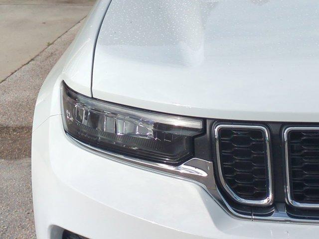 new 2025 Jeep Grand Cherokee car, priced at $38,724