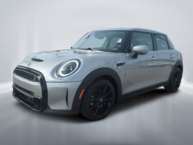 used 2024 MINI Hardtop car, priced at $30,455