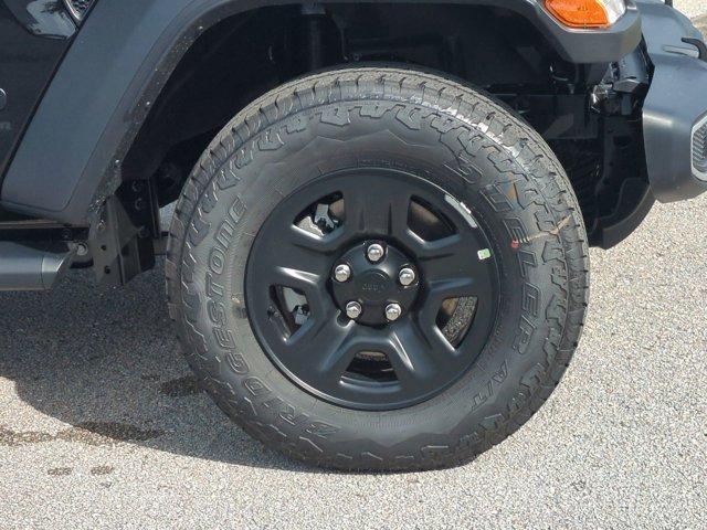 new 2025 Jeep Gladiator car, priced at $39,534