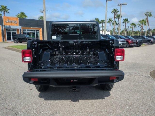new 2025 Jeep Gladiator car, priced at $39,534