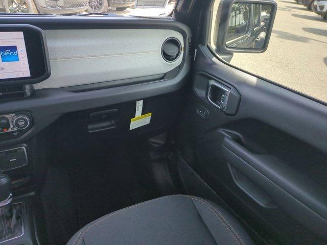 new 2025 Jeep Gladiator car, priced at $39,534