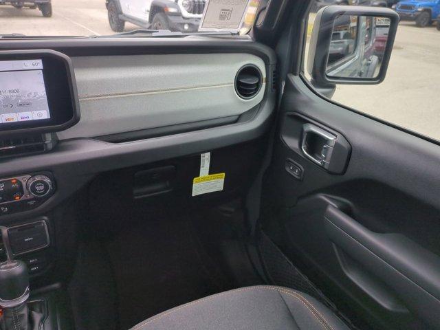 new 2025 Jeep Wrangler car, priced at $54,354