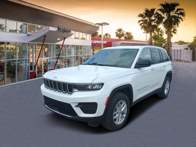new 2025 Jeep Grand Cherokee car, priced at $35,688