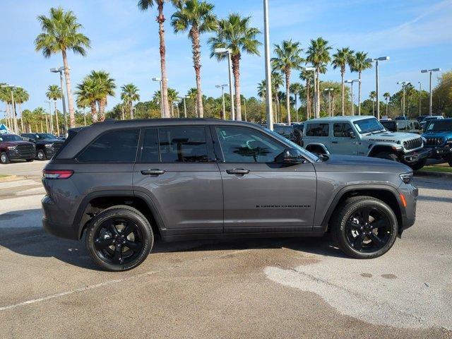 new 2025 Jeep Grand Cherokee car, priced at $43,694