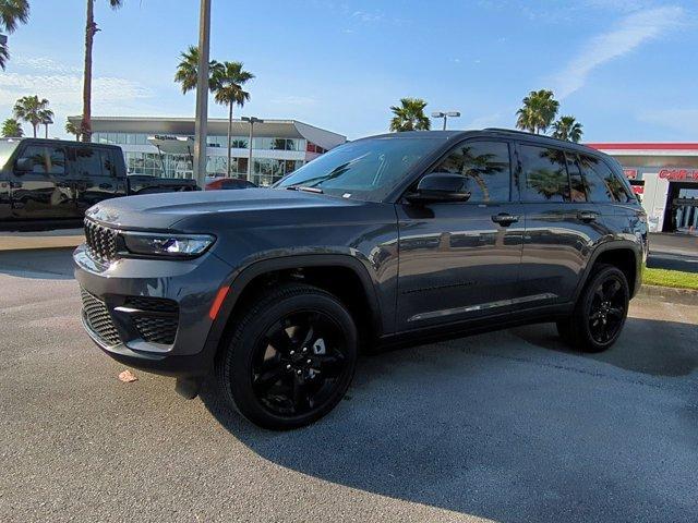 new 2025 Jeep Grand Cherokee car, priced at $43,694