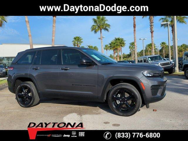 new 2025 Jeep Grand Cherokee car, priced at $43,694