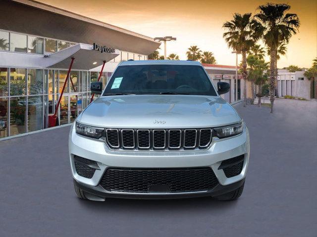 new 2025 Jeep Grand Cherokee car, priced at $37,024