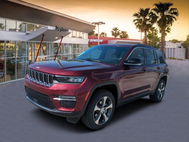 new 2025 Jeep Grand Cherokee car, priced at $44,155