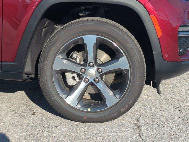 new 2025 Jeep Grand Cherokee car, priced at $49,714