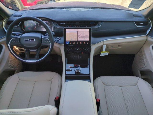 new 2025 Jeep Grand Cherokee car, priced at $49,714