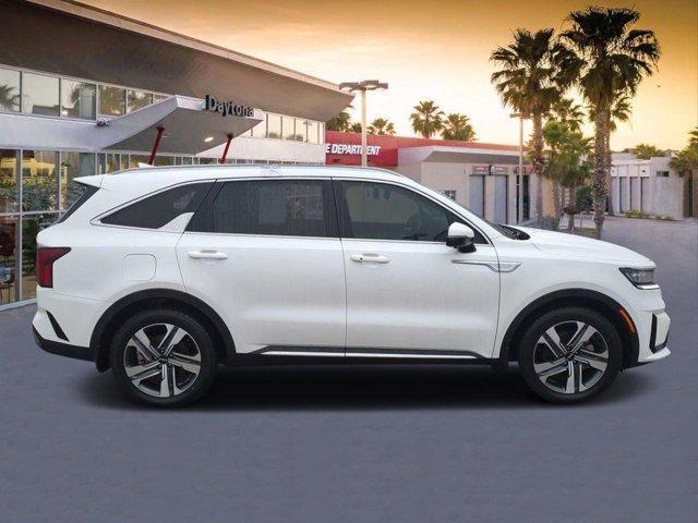 used 2022 Kia Sorento Plug-In Hybrid car, priced at $33,999