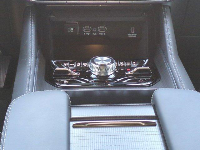 new 2025 Jeep Grand Wagoneer car, priced at $107,404
