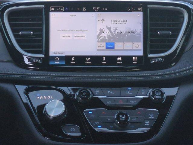 new 2025 Chrysler Pacifica car, priced at $40,488