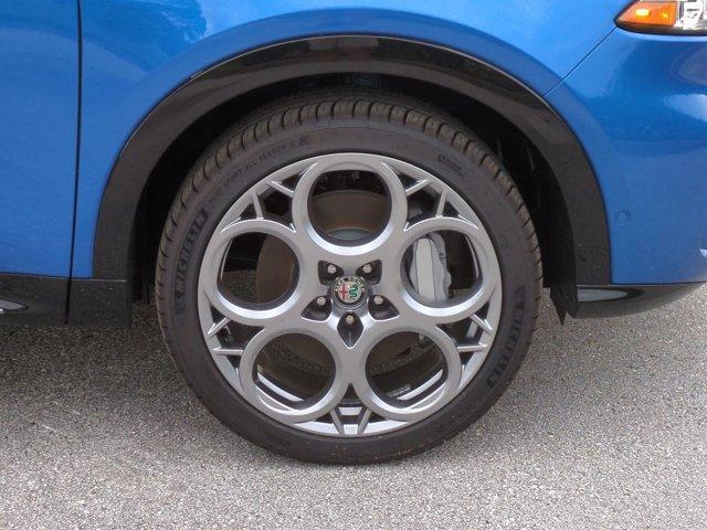 new 2024 Alfa Romeo Tonale car