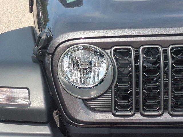 new 2025 Jeep Wrangler car, priced at $40,733