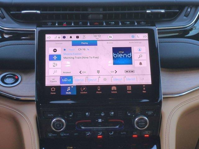 new 2025 Jeep Grand Cherokee L car, priced at $71,594
