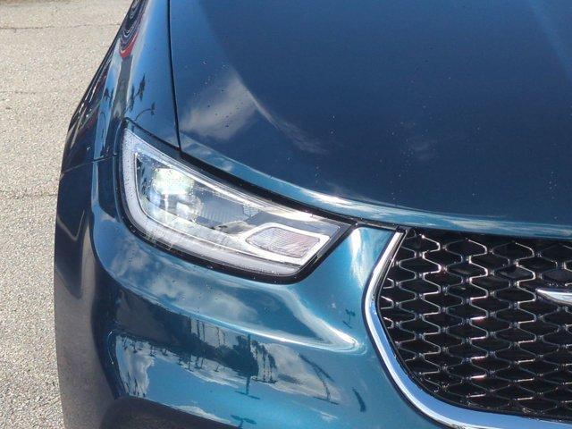 new 2025 Chrysler Pacifica car, priced at $38,646