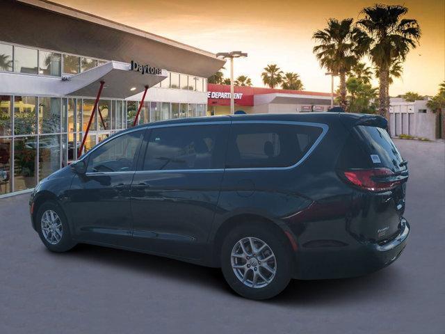 new 2025 Chrysler Pacifica car, priced at $38,646