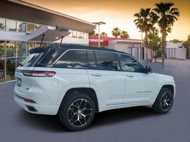 new 2025 Jeep Grand Cherokee car