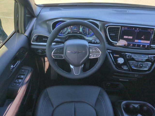 new 2026 Chrysler Pacifica car, priced at $39,894