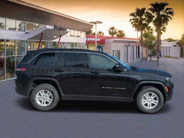 new 2025 Jeep Grand Cherokee car, priced at $38,030