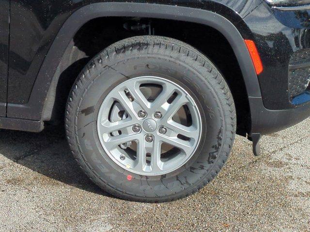 new 2025 Jeep Grand Cherokee car, priced at $38,030