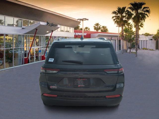 new 2025 Jeep Grand Cherokee car, priced at $49,134
