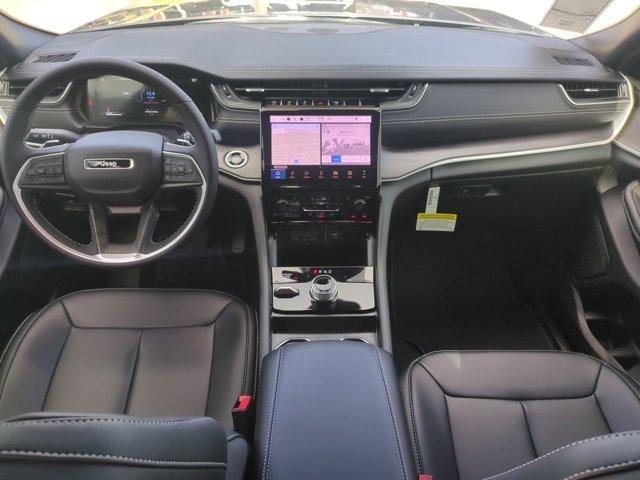 new 2025 Jeep Grand Cherokee car, priced at $49,134