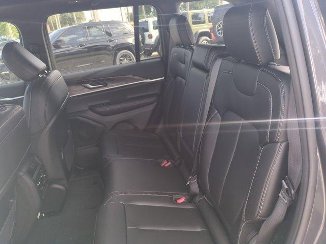 new 2025 Jeep Grand Cherokee car, priced at $49,134