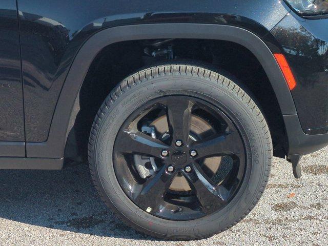 new 2025 Jeep Grand Cherokee L car, priced at $47,239