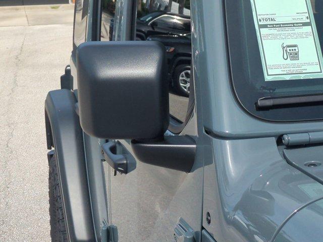 new 2025 Jeep Wrangler car, priced at $44,601